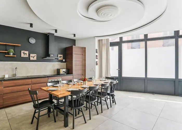 شقة Spacious - 4br 10p - Place D'italie *